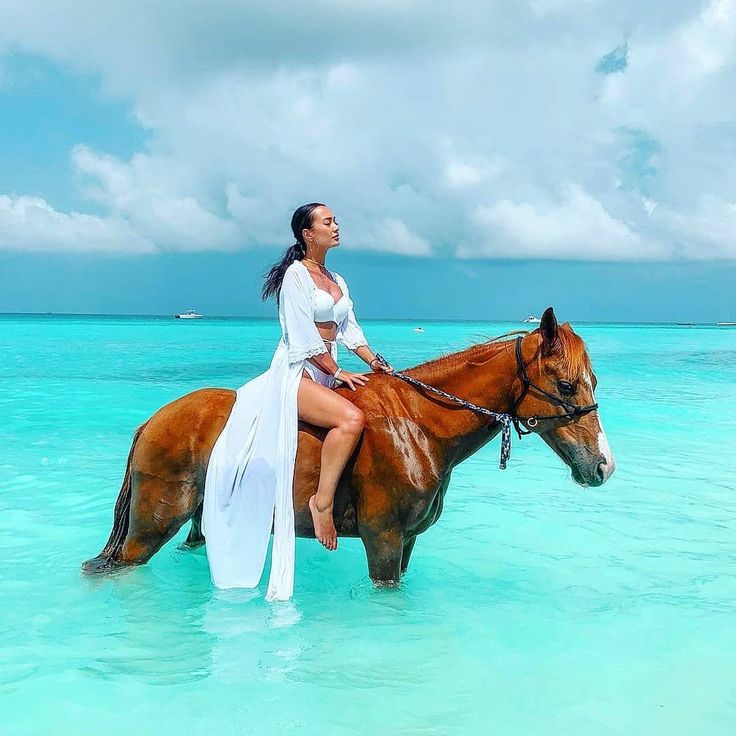 EXTEND YOUR SAFARI TO INCLUDE THIS ROMANTIC ZANZIBAR EXCURSIONS_
